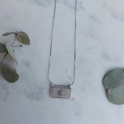 Κολιέ Moon template