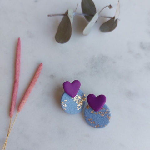 Σκουλαρίκια Heart on Circle