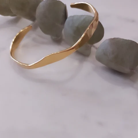 Βραχιόλι σφυρήλατο