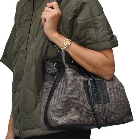 Merrit black logo bag